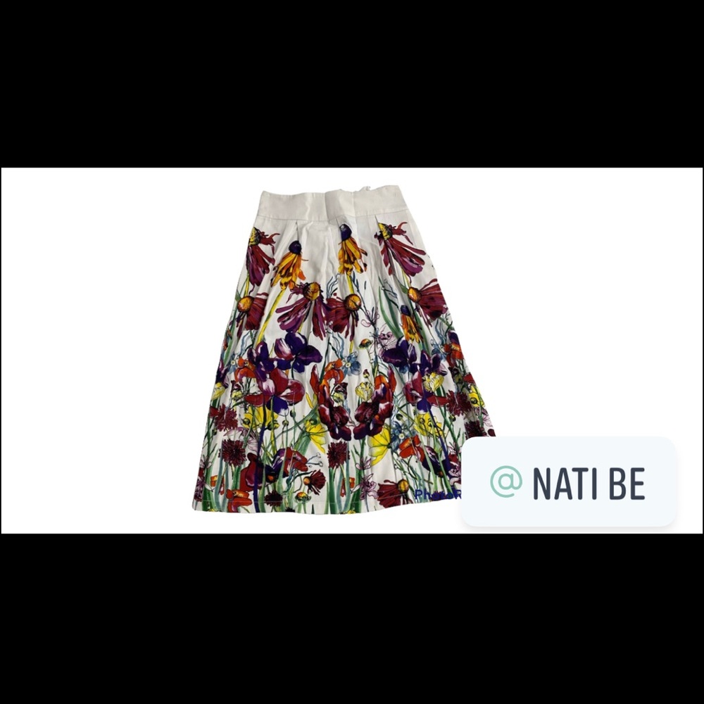 floral print skirt